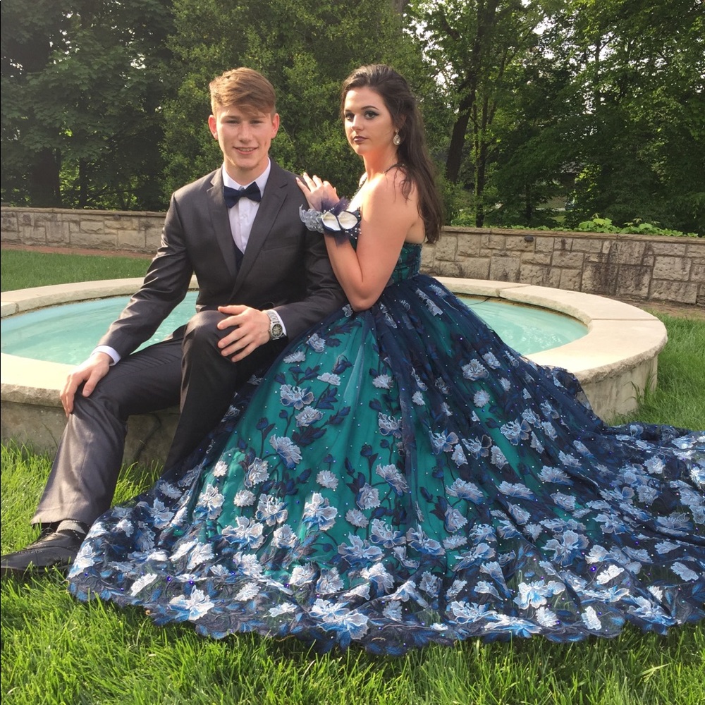Prom dress